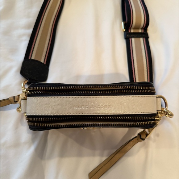 Marc Jacobs Beige Crossbody Bag, The Snapshot - Picture 4 of 5